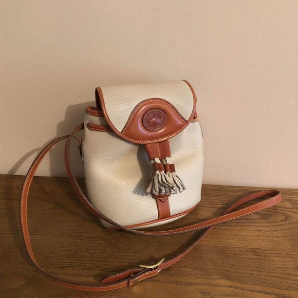 Dooney & Bourke Leather Crossbody Vintage - Picture 1 of 9